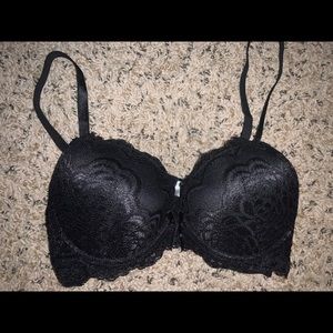 Black push-up bra